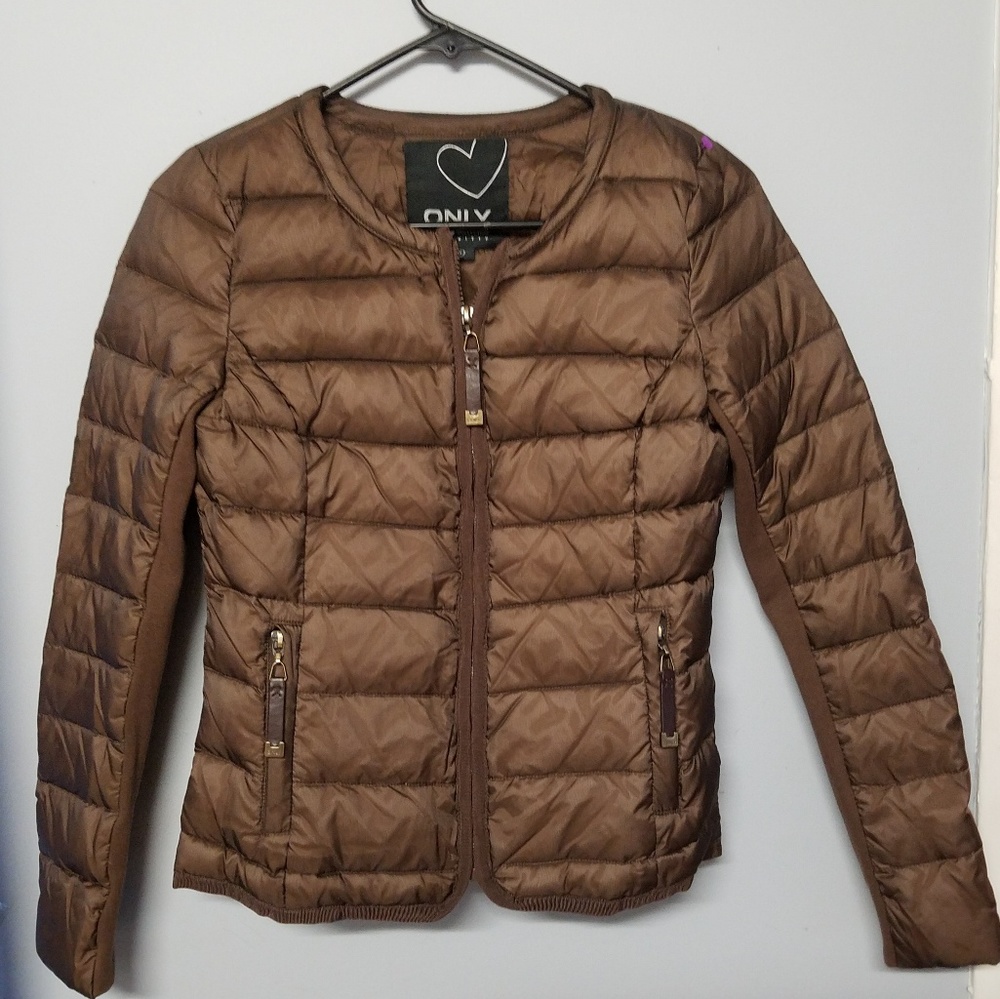 Puffy jacket ONLY size S
